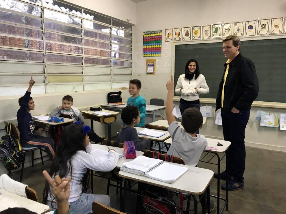 Na escola, prefeito compareceu de surpresa
