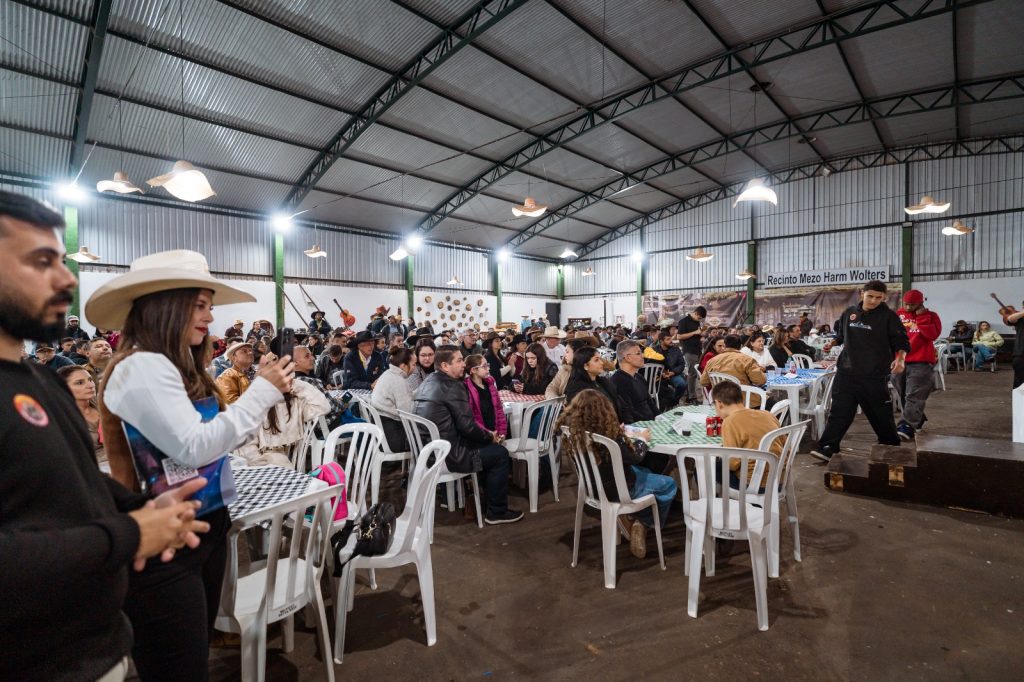 Prefeitura de Itararé encerra 2ª Festa do Tropeiro com grande participação popular e valorização das tradições tropeiras