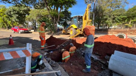 Prefeitura de Itararé inicia obras de drenagem e recapeamento no Jardim São Pedro