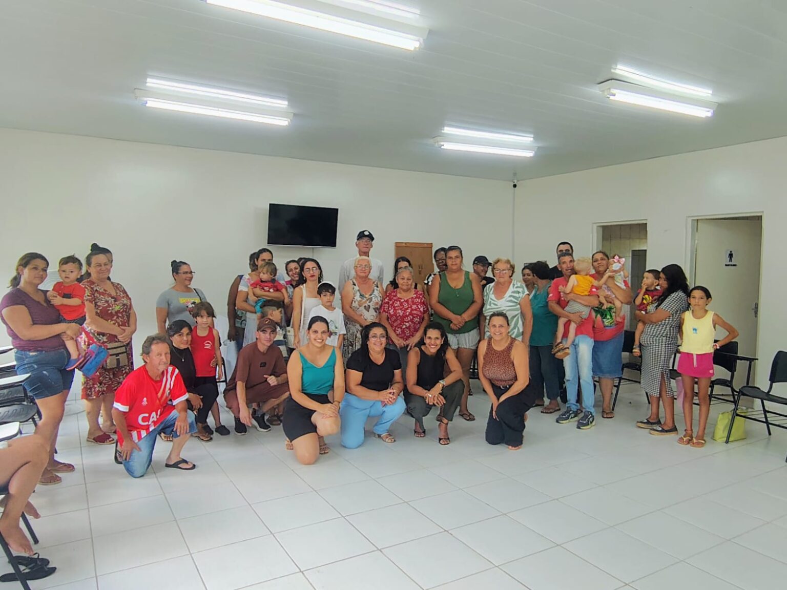 Prefeitura de Itararé promove encontro no CRAS Centenário com participação do MP para fortalecer direitos das famílias