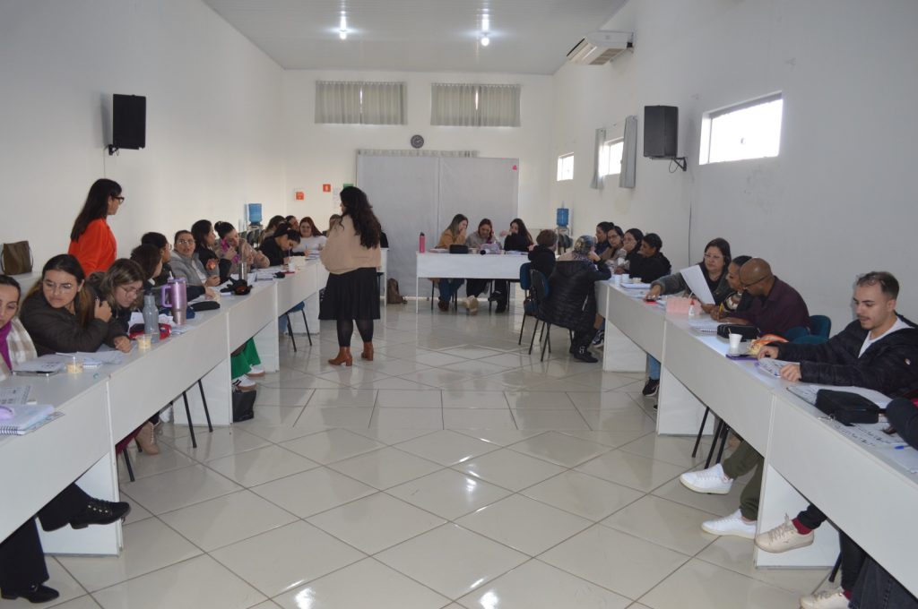 Prefeitura de Itararé promove nova etapa do programa Alfabetiza Juntos para fortalecimento da aprendizagem