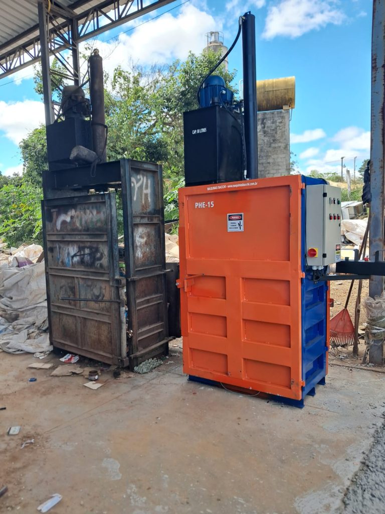 Prefeitura de Itararé (SP) adquire nova prensa e fortalece parceria com a Associação de Catadores