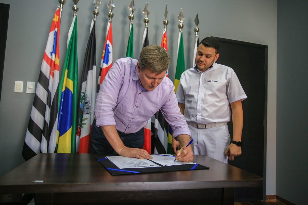 Prefeitura de Itararé (SP) assina nova parceria para o Programa Clube de Desconto do Servidor