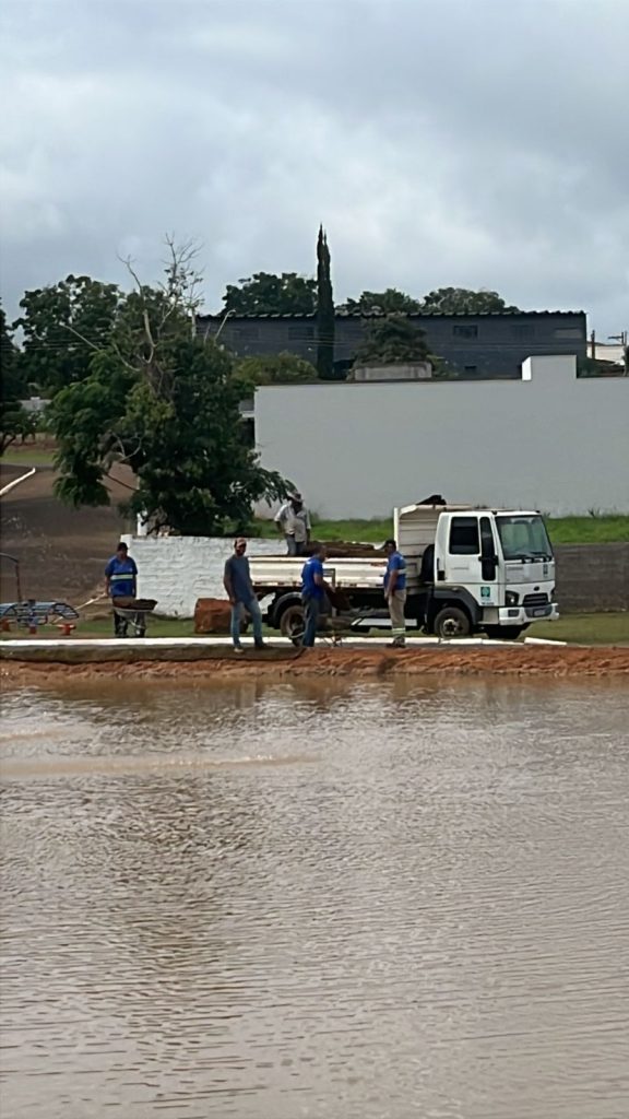 Prefeitura de Itararé (SP) avança nas obras de revitalização da Área de Lazer Miguel Jorge Fadel
