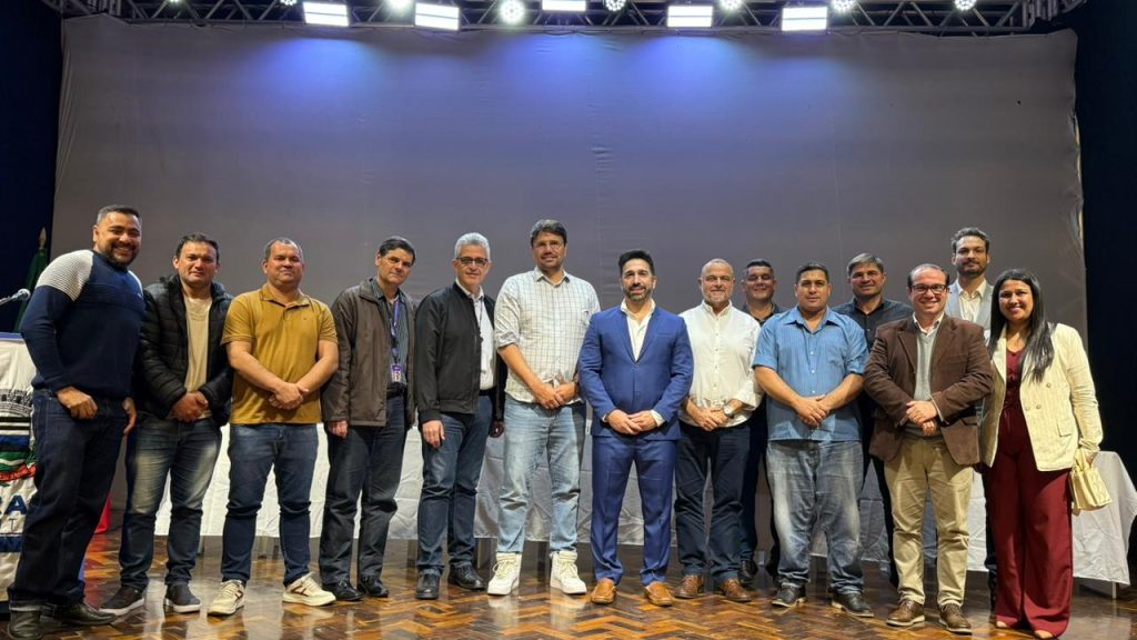 Prefeitura de Itararé (SP) celebra início das obras de duplicação da SP-258