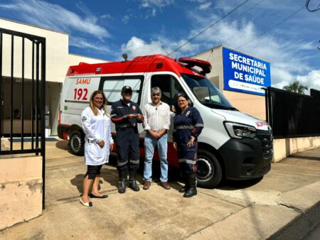 Prefeitura de Itararé (SP) entrega veículos para SAMU e Vigilância Epidemiológica Prefeitura de Itararé (SP) entrega veículos para SAMU e Vigilância Epidemiológica