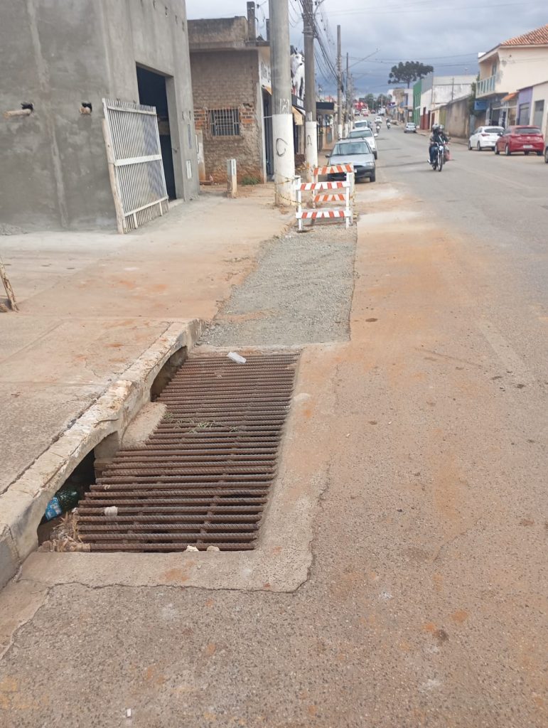 Prefeitura de Itararé (SP) executa obras de drenagem para solucionar pontos críticos de alagamento