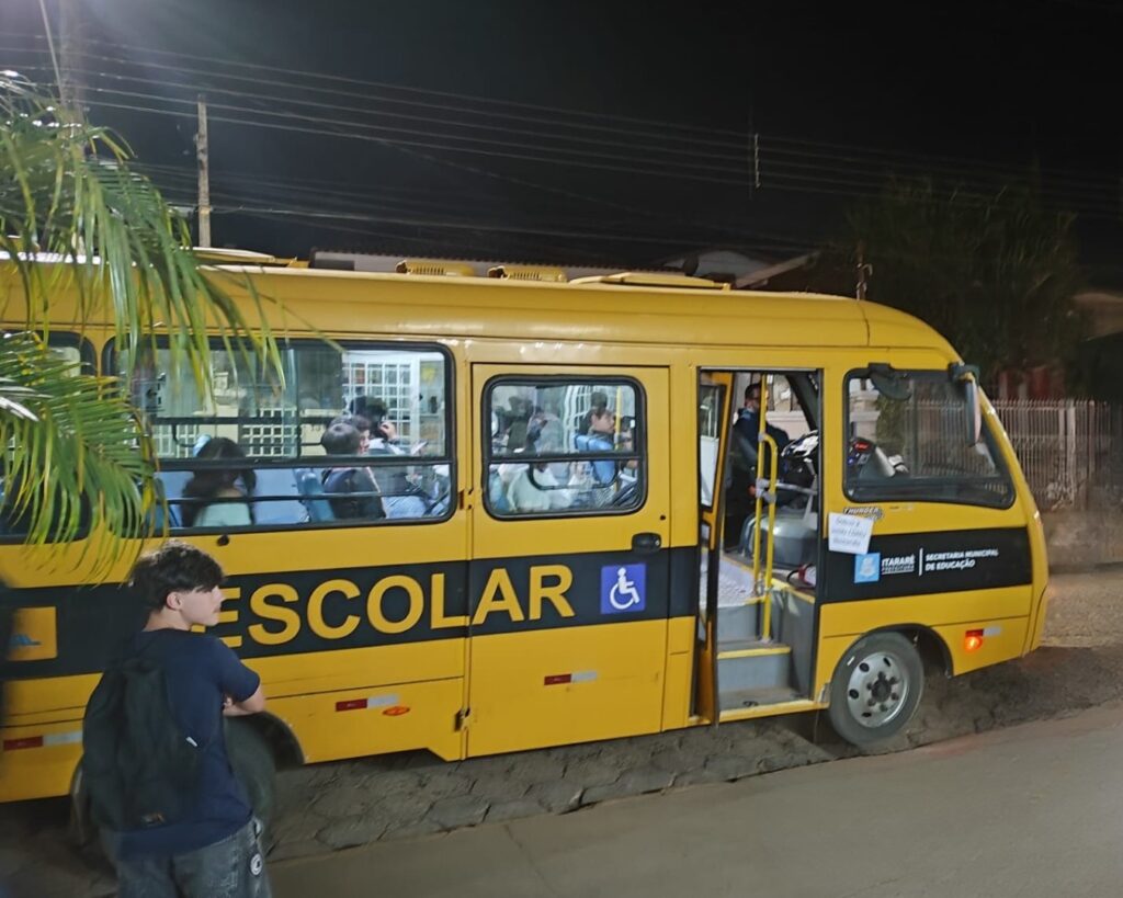 Prefeitura de Itararé (SP) garante transporte gratuito para alunos da ETEC e fortalece incentivo aos estudos Prefeitura de Itararé (SP) garante transporte gratuito para alunos da ETEC e fortalece incentivo aos estudos