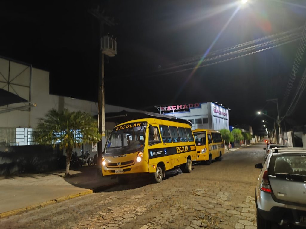 Prefeitura de Itararé (SP) garante transporte gratuito para alunos da ETEC e fortalece incentivo aos estudos