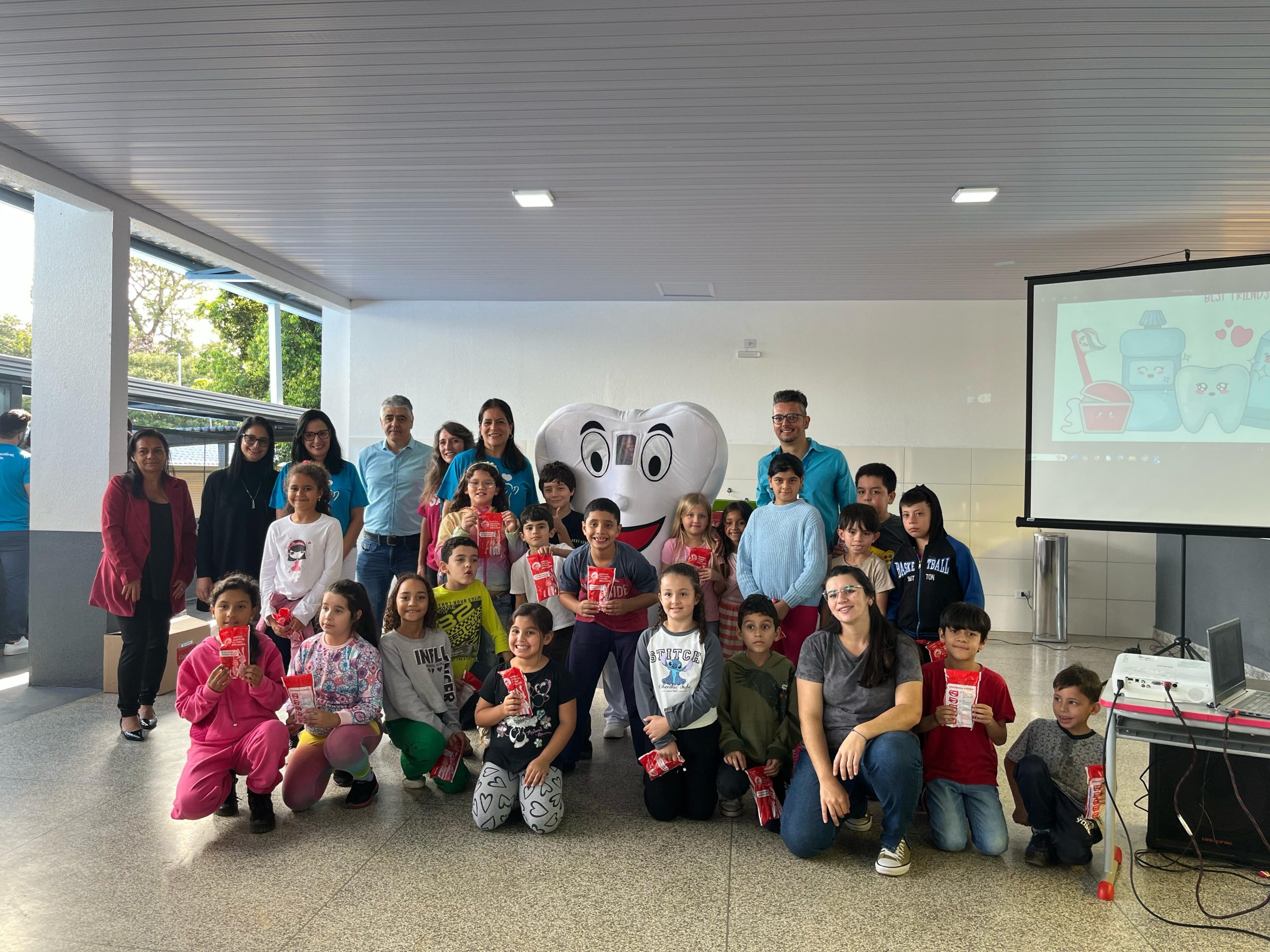 Prefeitura de Itararé (SP) inicia entrega de 5 mil kits de higiene bucal em parceria com a Colgate