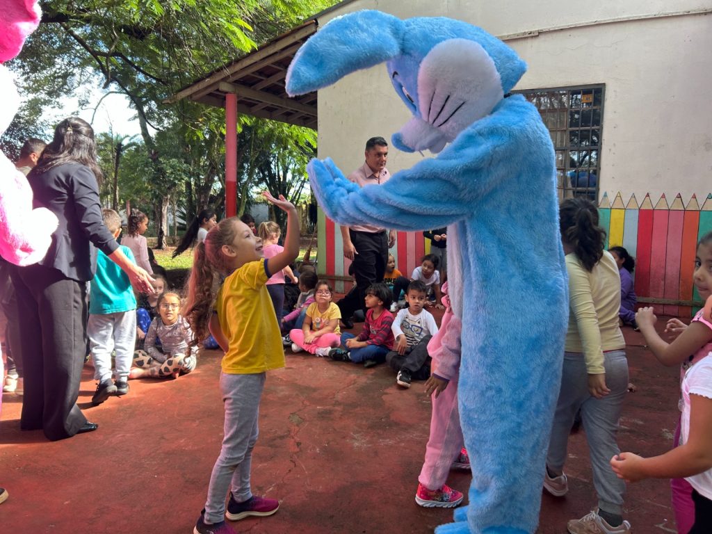 Prefeitura de Itararé (SP) inicia entrega de ovos de Páscoa nas escolas da rede municipal