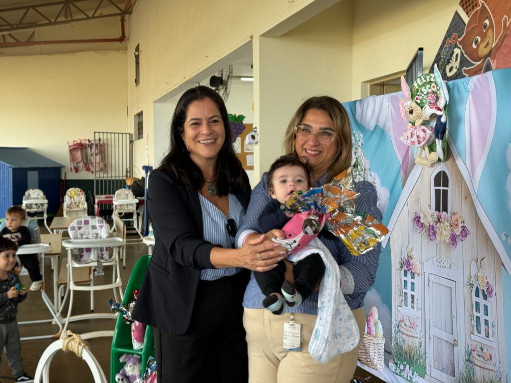 Prefeitura de Itararé (SP) inicia entrega de ovos de Páscoa nas escolas da rede municipal