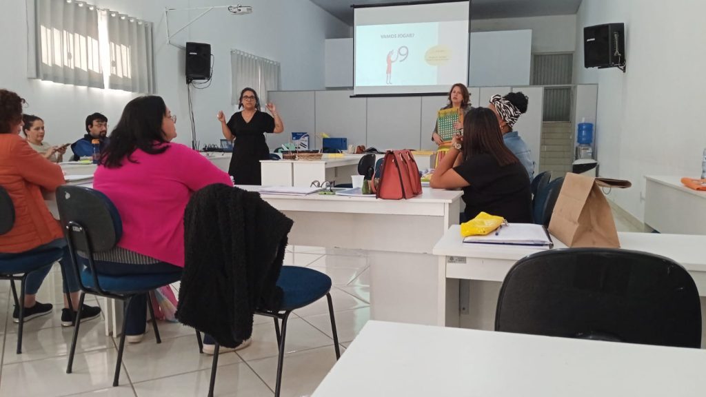 Prefeitura de Itararé (SP) investe em capacitação para Alfabetização Matemática e Educação Financeira