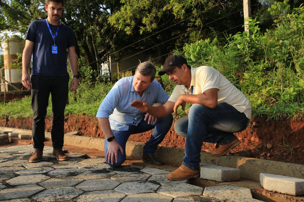 Prefeitura de Itararé (SP) investe mais de R$ 500 mil em recursos próprios para lajotamento no Bairro de Santa Bárbara