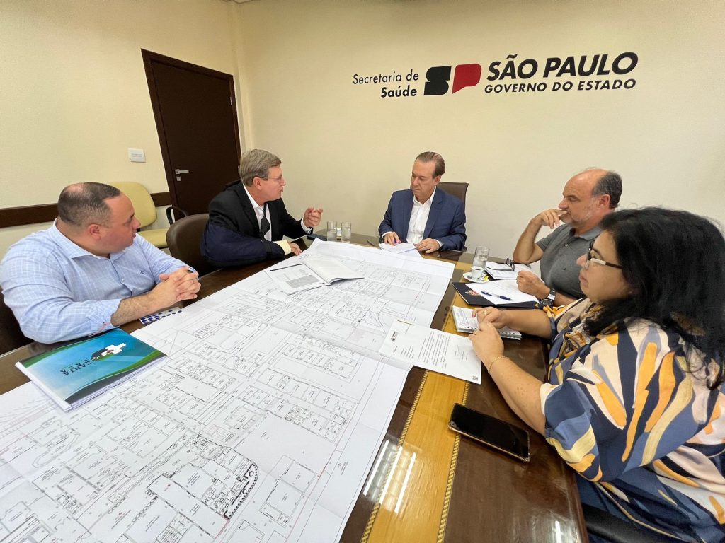 Prefeitura de Itararé (SP) participa de audiência com secretário estadual de Saúde, Eleuses Paiva
