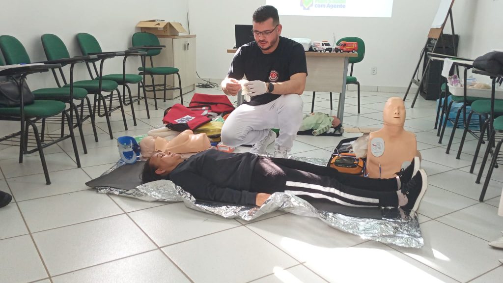 Prefeitura de Itararé (SP) promove capacitação em primeiros socorros para alunos do curso Saúde com Agente