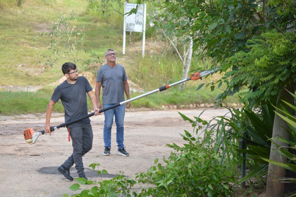 Prefeitura de Itararé (SP) promove mutirão de limpeza no Parque da Barreira para garantir feriado de Páscoa seguro e agradável