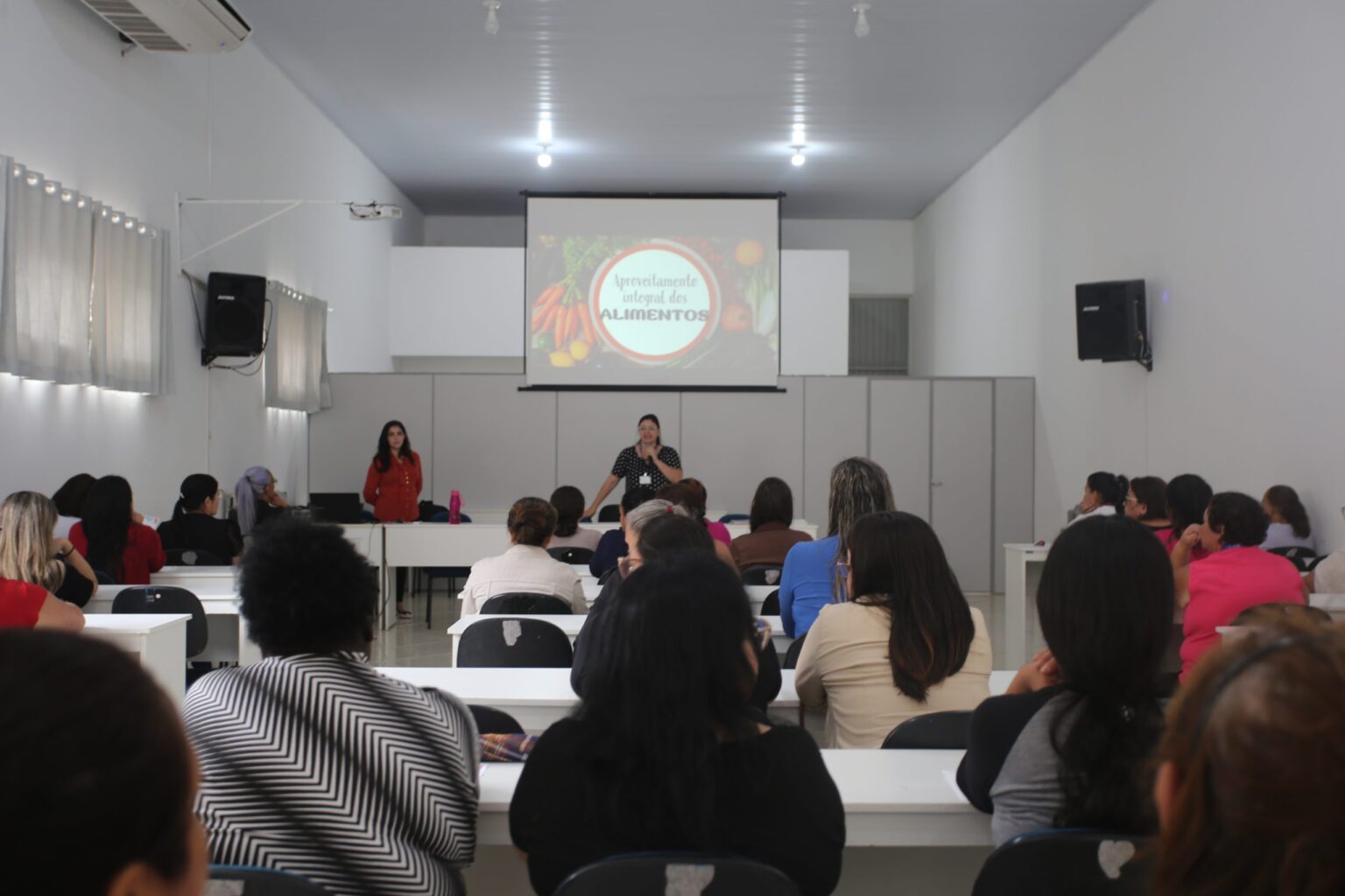 Prefeitura de Itararé (SP) realiza capacitação a merendeiras da rede municipal de Ensino Prefeitura de Itararé (SP) realiza capacitação a merendeiras da rede municipal de Ensino