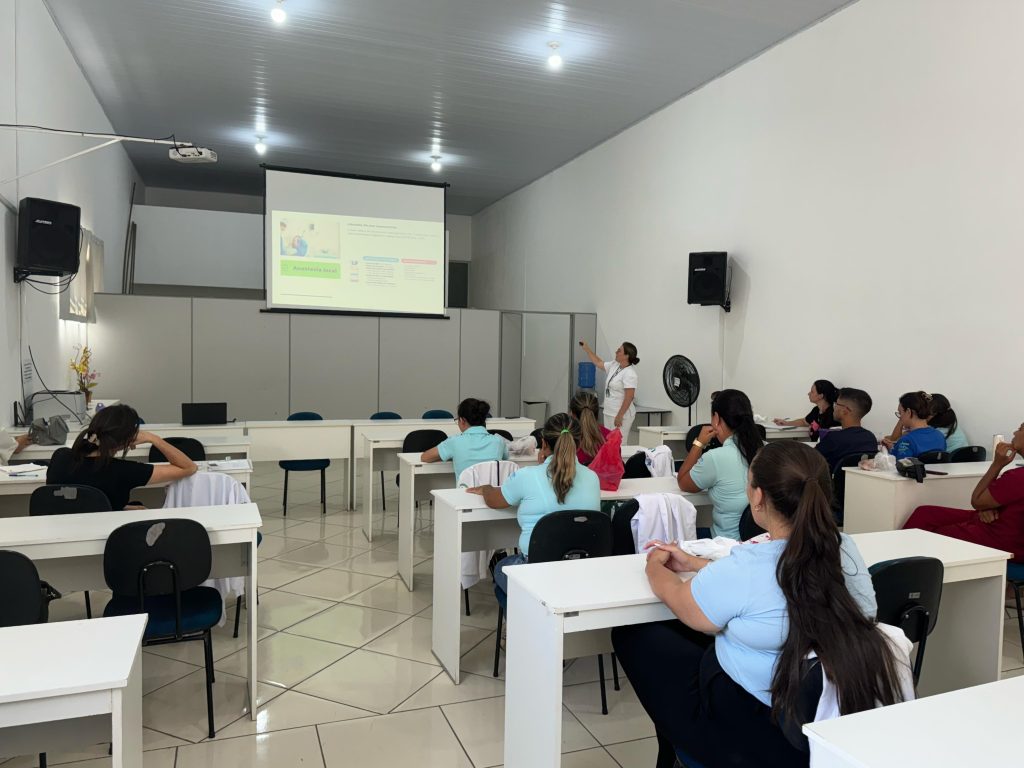 Prefeitura de Itararé (SP) realiza curso de sutura para enfermeiros