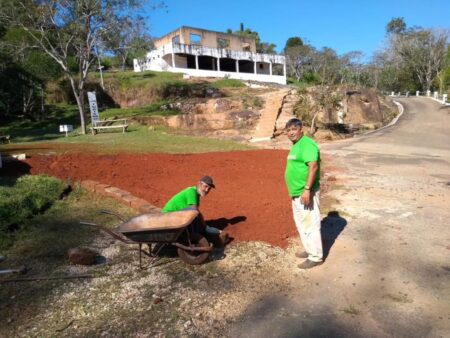 Prefeitura de Itararé (SP) realiza manutenções constantes no Parque da Barreira Prefeitura de Itararé (SP) realiza manutenções constantes no Parque da Barreira