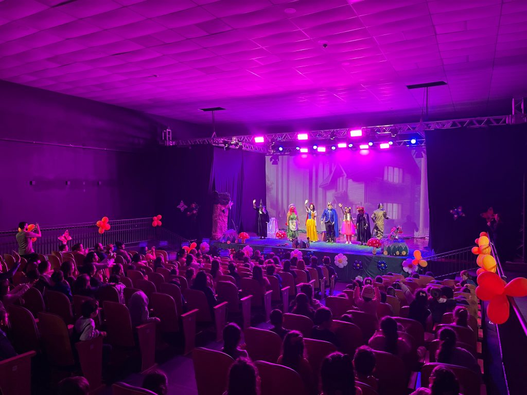 Prefeitura de Itararé (SP) retoma evento Showriso com programação lúdica e educativa no Teatro Sylvio Machado