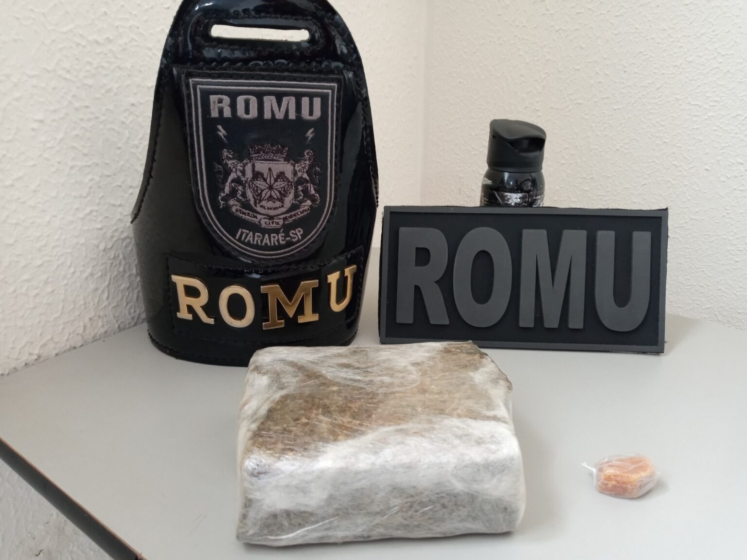 ROMU de Itararé (SP) prende homem em flagrante com mais de meio quilo de maconha