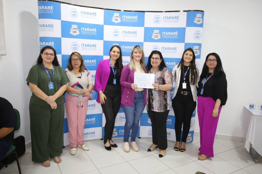 Secretaria Municipal de Desenvolvimento Social realiza formatura da terceira etapa do Prospera Família