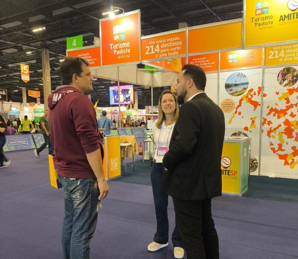 Secretaria Municipal de Indústria, Comércio e Turismo de Itararé (SP) participa da abertura da Feira do Empreendedor 2024