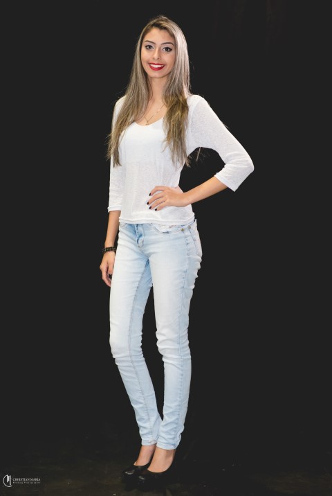 Luana Cristina Andrade Pereira, 18