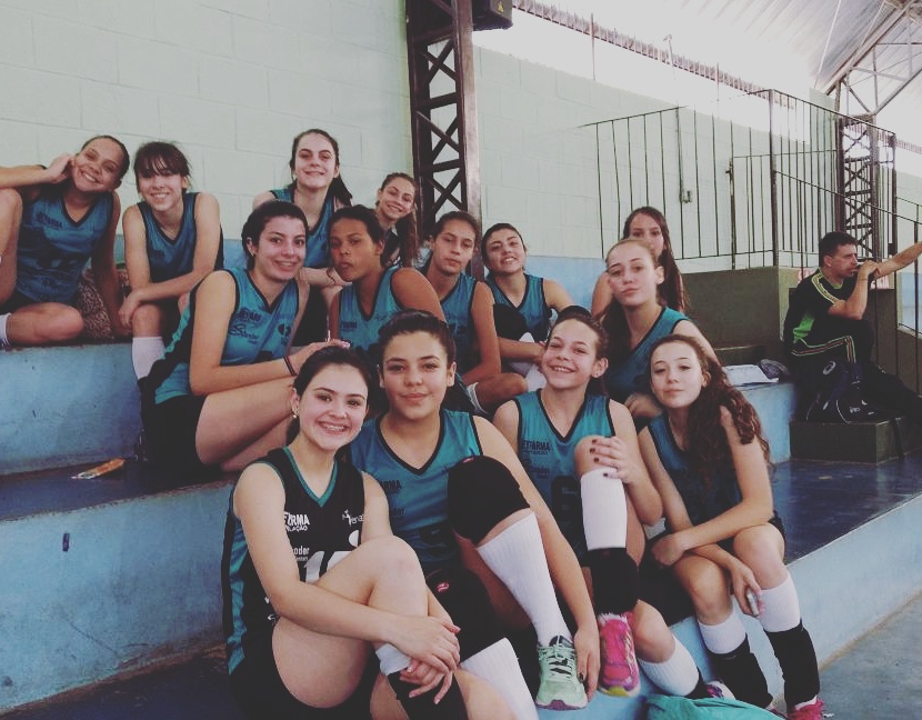 Vôlei feminino de Itararé vence festival da Liga Sorocabana Vôlei feminino de Itararé vence festival da Liga Sorocabana