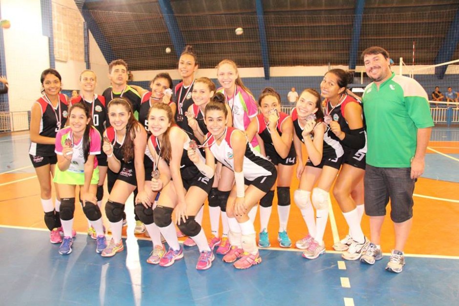 Voleibol De Itararé é Campeão da Liga De Sorocaba 2015 subs