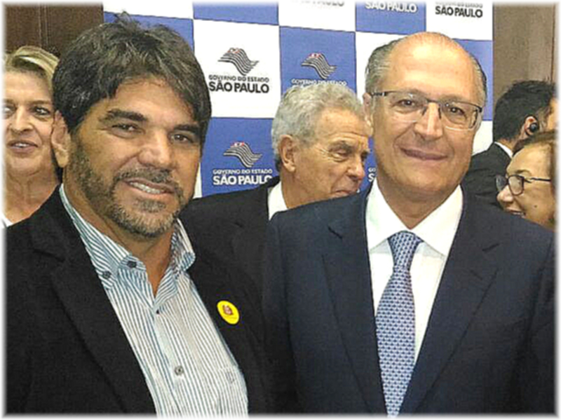 Zé Eduardo esteve com Geraldo Alckmin e garantiu mais 37 títulos de imóveis para Itararé opção2