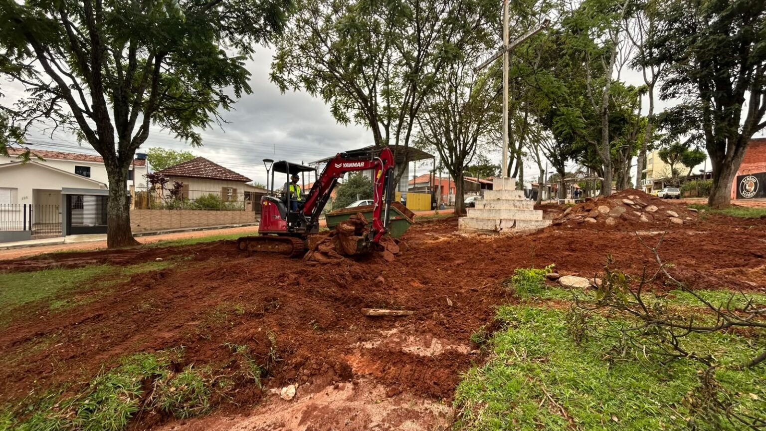 Prefeitura de Itararé inicia reforma da Praça Maria Benedita Rodrigues no bairro do Cruzeiro