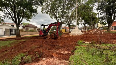 Prefeitura de Itararé inicia reforma da Praça Maria Benedita Rodrigues no bairro do Cruzeiro
